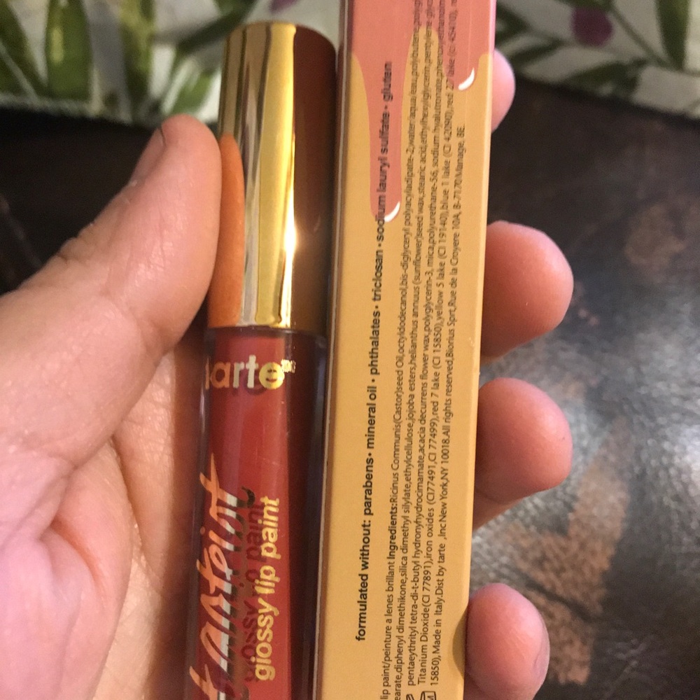 Lipstick 💄 - Picture 2 of 2